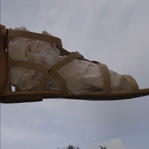 SODA STRAPPED UP SAND COLORED SANDALS